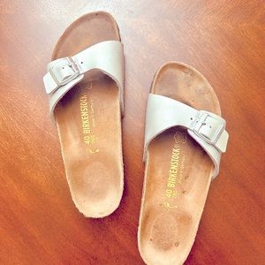 Silver Leather Birkenstock Ladies Sandals. Size EU 40 - US size 9-9.5.